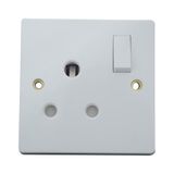 BS546 15A 1gang Switched Round Pin Socket