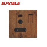 Hot Selling PC 15A Switched Socket with Neon