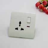 Classic Series One Gang Switched 3pin Mf Socket with Neon