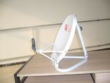 Ku 35cm Small Digital Satellite TV Antenna with Triangle Mount