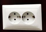 European Style Socket Double with Earthing 4128