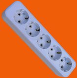No Switch. 1.5m, 3.0m, 5.0m H05VV-F 3X1.0 Cable 5-Way Outlets (E8005E)