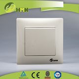 China Wall Switch PC White V Series Intermediate Switch Manufacturer