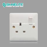 New Design Bakelite Plate 13A Wall Socket with Switch OEM