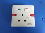 UK Style ABS Shell Copper Contact Wall Socket (W-102)