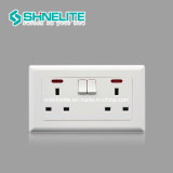 Professional Manufacturer UK Standard 13A Wall Socket with Neon