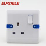13A/250V White Plastic Cooper UK Wall Light Switch Socket